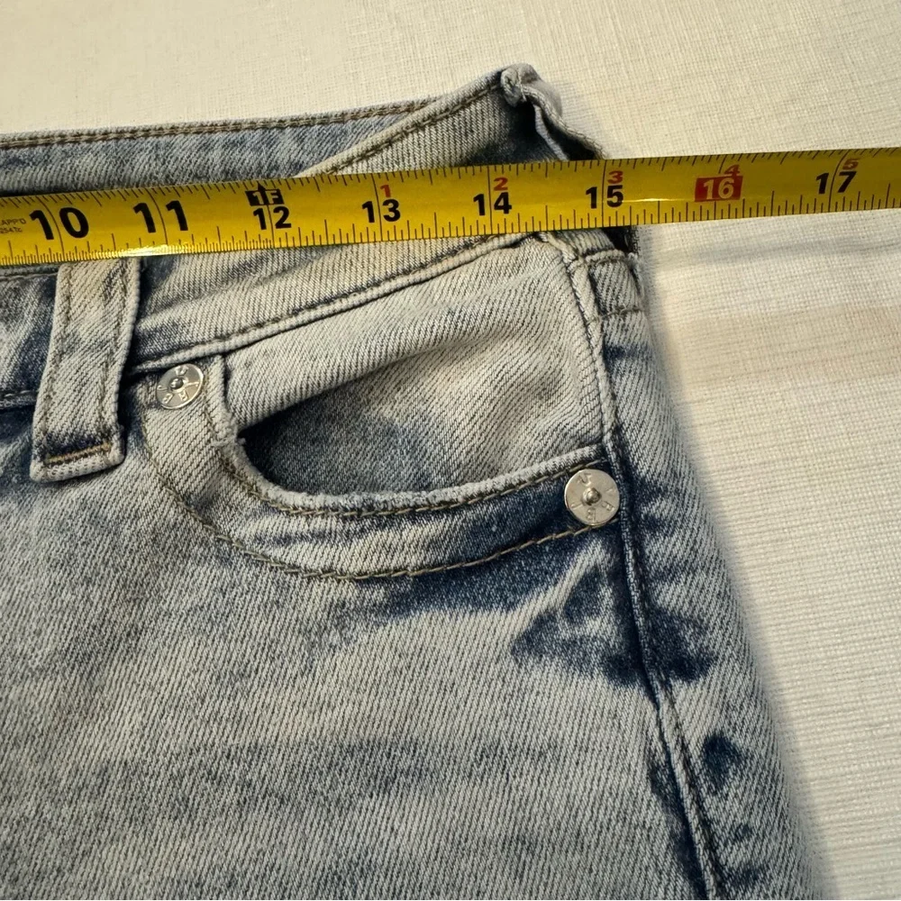 True Religion Super T Halle Super Skinny Fit Mid Rise Jeans
Womens - Picture 9 of 11